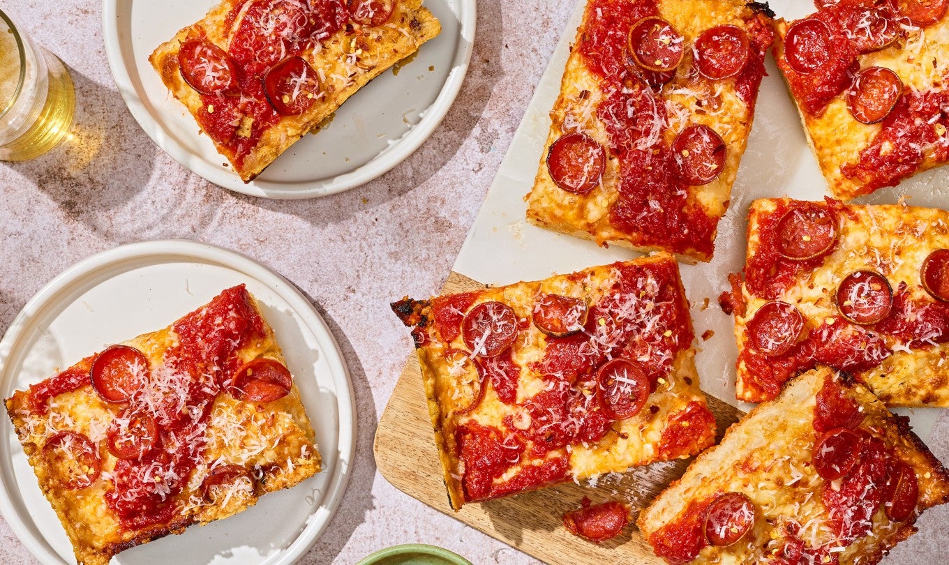 Weeknight Detroit Pizza